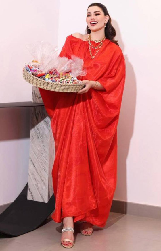 عبايات وجلابيات من وحي مدونات الموضة لإطلالتك في عيد الفطر 2022 صورة رقم 1 عبايات وجلابيات من وحي مدونات الموضة لإطلالتك في عيد الفطر 2022 صورة رقم 1