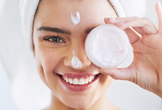 نصائح صيفية للعناية بالبشرة يجب أن تعرفها النساء صورة رقم 4