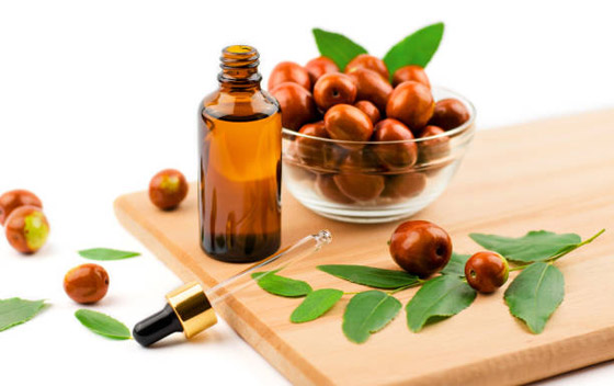 إليكم أفضل الزيوت النباتية للعناية بالرموش صورة رقم 5 إليكم أفضل الزيوت النباتية للعناية بالرموش صورة رقم 5