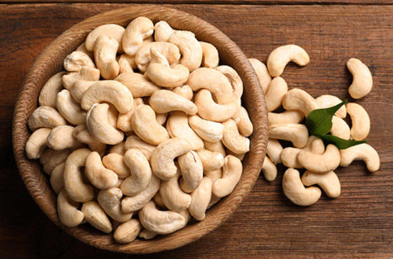 إليكم قائمة بأطعمة تساعد على إنتاج الكولاجين الضروري لصحة البشرة صورة رقم 11