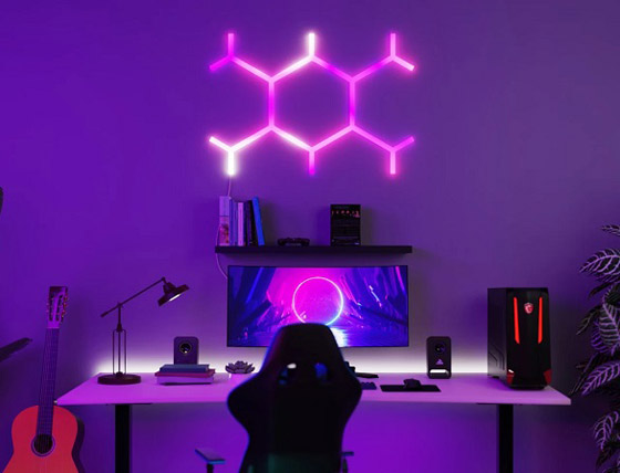 مصباح ذكي يحول الجدار إلى تركيب فني حي صورة رقم 2