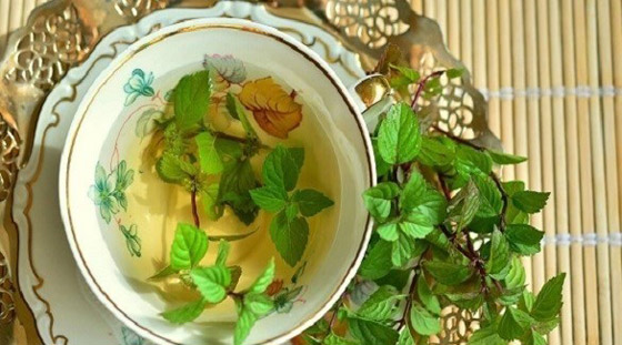وصفة شاي عجيبة للتخلص من الصداع والانتفاخ وآلام البطن صورة رقم 4