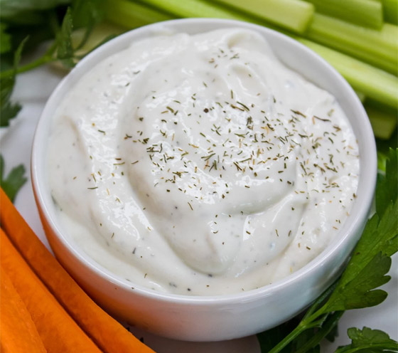 أكثر الصلصات الأمريكية شهرة.. طريقة تحضير الرانش صوص المميز صورة رقم 2