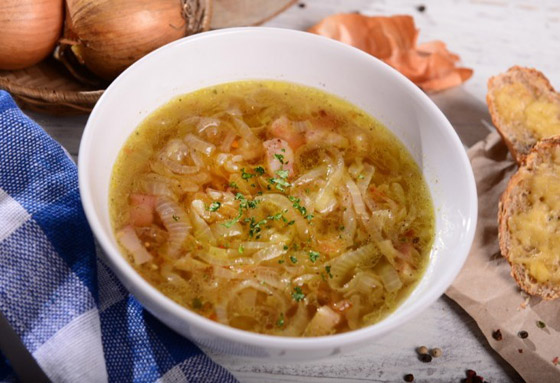 إليكم وصفة شوربة البصل الحارقة للدهون بطريقة سهلة صورة رقم 1 إليكم وصفة شوربة البصل الحارقة للدهون بطريقة سهلة صورة رقم 1