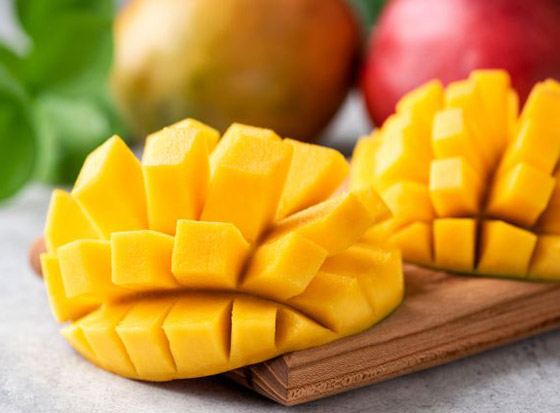 لماذا يجب نقع المانجو في الماء وغسلها قبل أكلها؟ صورة رقم 3 لماذا يجب نقع المانجو في الماء وغسلها قبل أكلها؟ صورة رقم 3