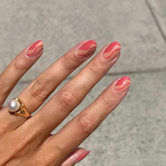 تصاميم أظافر صيفية.. يمكنك تجربتها في 2022 صورة رقم 3