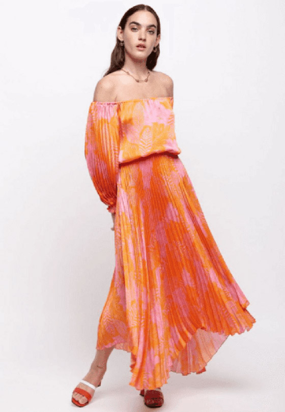 موضة ألوان فساتين صيف 2022.. إطلالة مبهجة صورة رقم 3