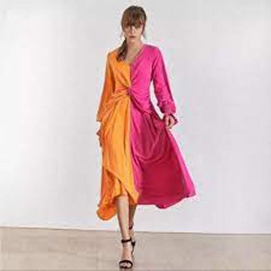 موضة ألوان فساتين صيف 2022.. إطلالة مبهجة صورة رقم 7