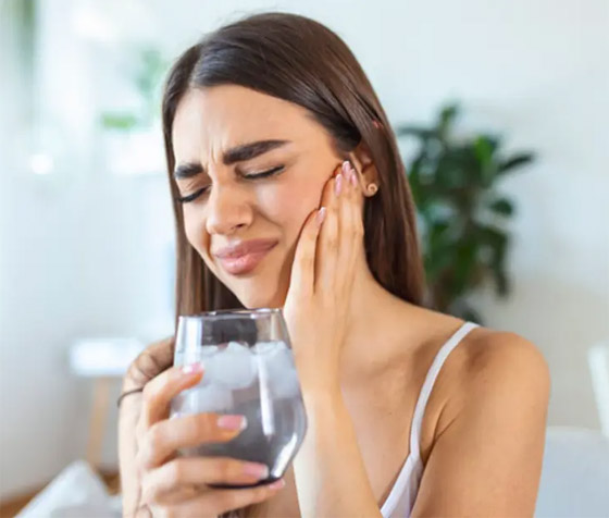 أحدها مفاجئ.. إليكم 5 أمور تسبب وجع الأسنان وتضر بهم صورة رقم 6 أحدها مفاجئ.. إليكم 5 أمور تسبب وجع الأسنان وتضر بهم صورة رقم 6