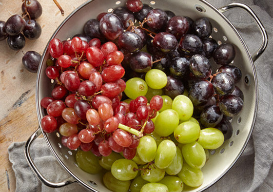 تقي من الأمراض ومليئة بالفيتامينات.. أكثر أنواع الفاكهة الصيفية فائدة للجسم صورة رقم 1 تقي من الأمراض ومليئة بالفيتامينات.. أكثر أنواع الفاكهة الصيفية فائدة للجسم صورة رقم 1