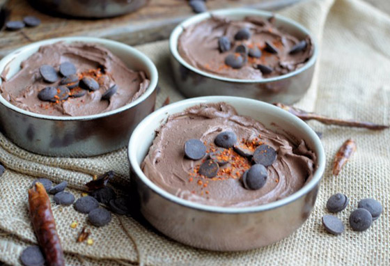 إليكم طريقة تحضير حلى الشوكولاتة الداكنة الباردة للرجيم صورة رقم 4 إليكم طريقة تحضير حلى الشوكولاتة الداكنة الباردة للرجيم صورة رقم 4