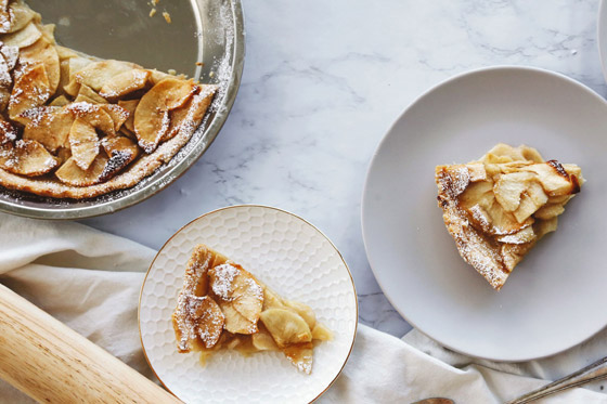 إليكم طريقة تحضير فطيرة التفاح الشهية للرجيم صورة رقم 2 إليكم طريقة تحضير فطيرة التفاح الشهية للرجيم صورة رقم 2