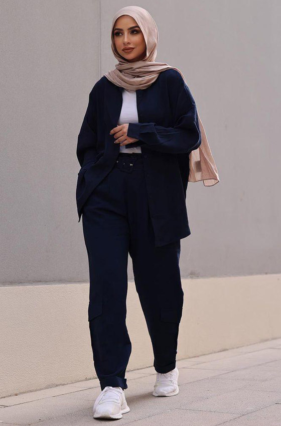 بالصور: إليكم أطقم واسعة لعيد الأضحى من الفاشينيستا المحجبات صورة رقم 8 بالصور: إليكم أطقم واسعة لعيد الأضحى من الفاشينيستا المحجبات صورة رقم 8