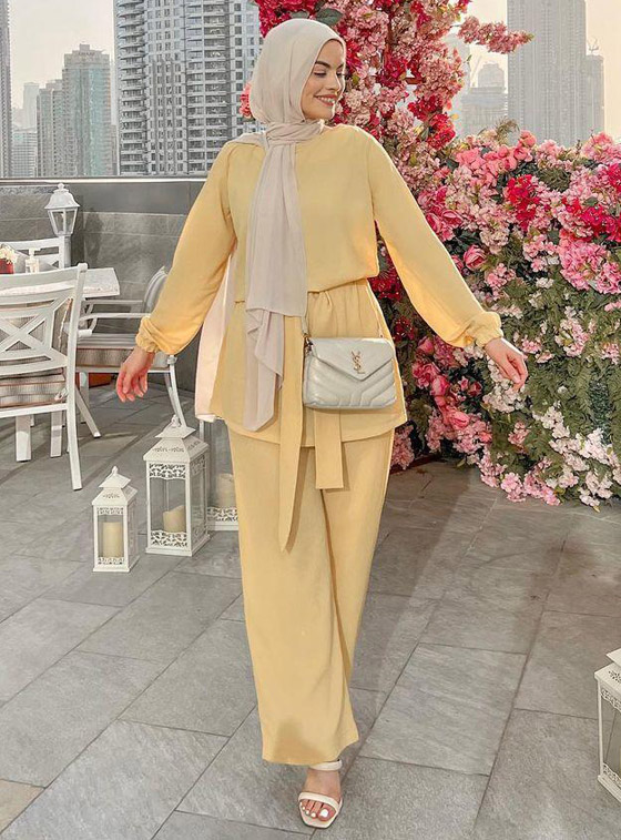 بالصور: إليكم أطقم واسعة لعيد الأضحى من الفاشينيستا المحجبات صورة رقم 12 بالصور: إليكم أطقم واسعة لعيد الأضحى من الفاشينيستا المحجبات صورة رقم 12