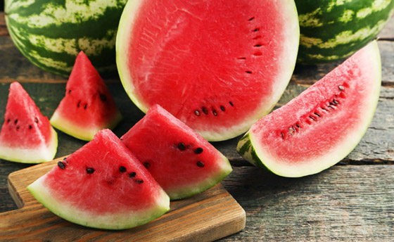 بينها مشاكل القلب والتسمم.. تعرفوا على أضرار الإكثار من تناول البطيخ صورة رقم 1 بينها مشاكل القلب والتسمم.. تعرفوا على أضرار الإكثار من تناول البطيخ صورة رقم 1