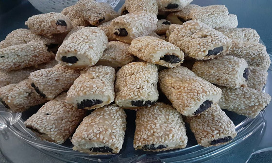 إليكم وصفة أصابع التمر بالسمسم الطيبة لمرضى السكري لضيافة العيد صورة رقم 3 إليكم وصفة أصابع التمر بالسمسم الطيبة لمرضى السكري لضيافة العيد صورة رقم 3