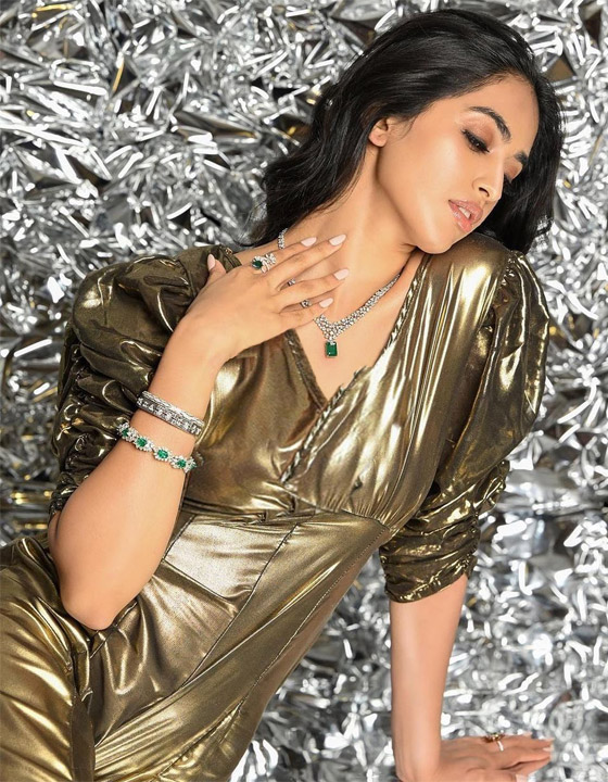 بالصور: تعرفوا على ملكة جمال الهند.. جمالها حديث الجمهور صورة رقم 4 بالصور: تعرفوا على ملكة جمال الهند.. جمالها حديث الجمهور صورة رقم 4