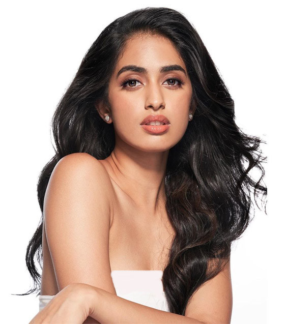 بالصور: تعرفوا على ملكة جمال الهند.. جمالها حديث الجمهور صورة رقم 8 بالصور: تعرفوا على ملكة جمال الهند.. جمالها حديث الجمهور صورة رقم 8