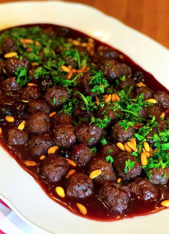 بمزيج من النكهات الشهية.. إليكم طريقة تحضير الكباب بالكرز الشهي صورة رقم 4 بمزيج من النكهات الشهية.. إليكم طريقة تحضير الكباب بالكرز الشهي صورة رقم 4