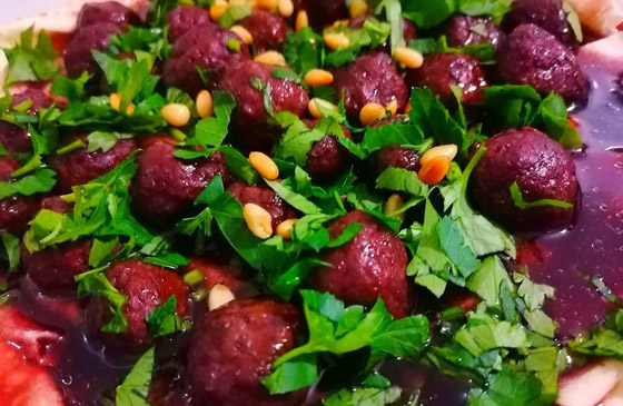 بمزيج من النكهات الشهية.. إليكم طريقة تحضير الكباب بالكرز الشهي صورة رقم 5 بمزيج من النكهات الشهية.. إليكم طريقة تحضير الكباب بالكرز الشهي صورة رقم 5