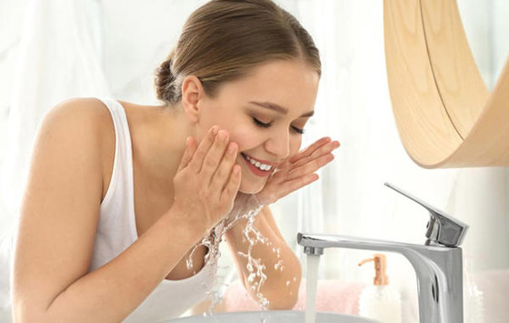 للملح تأثير سحري في بشرتك.. هل تجرؤين على استخدامه؟ صورة رقم 5