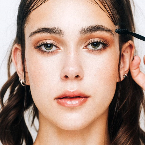 6 نصائح من الخبراء لتعزيز نمو حاجبيك صورة رقم 5