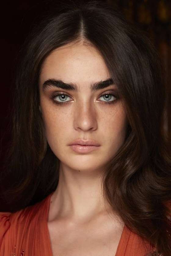 صيحة الحواجب المبعثرة في صيف 2022 صورة رقم 2