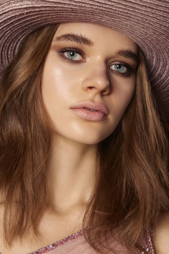 صيحة الحواجب المبعثرة في صيف 2022 صورة رقم 9