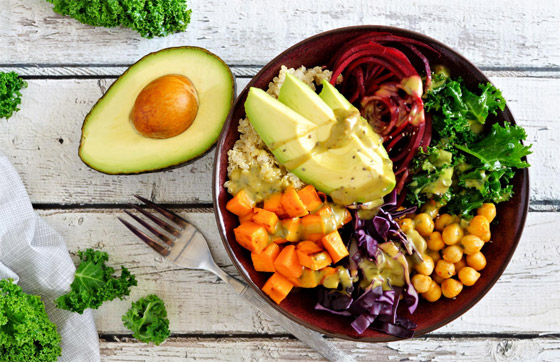 إليكم 6 طرق غير مكلفة ومميزة لتناول الطعام الصحي بالمنزل صورة رقم 1 إليكم 6 طرق غير مكلفة ومميزة لتناول الطعام الصحي بالمنزل صورة رقم 1