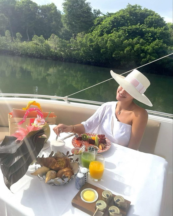 تنسيق القبعة على طريقة النجمات ومدونات الموضة صورة رقم 3 تنسيق القبعة على طريقة النجمات ومدونات الموضة صورة رقم 3