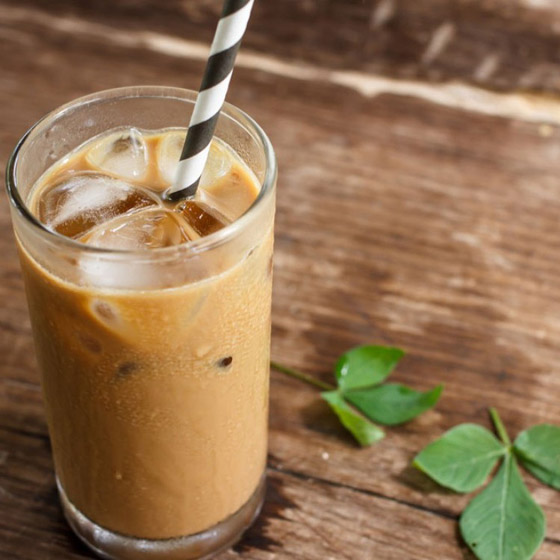 بخطوات بسيطة.. طريقة تحضير قهوة مثلجة خلال الصيف صورة رقم 1