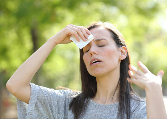 كيفية علاج ضربة الشمس في المنزل.. وما هي الأعراض؟ صورة رقم 1 كيفية علاج ضربة الشمس في المنزل.. وما هي الأعراض؟ صورة رقم 1