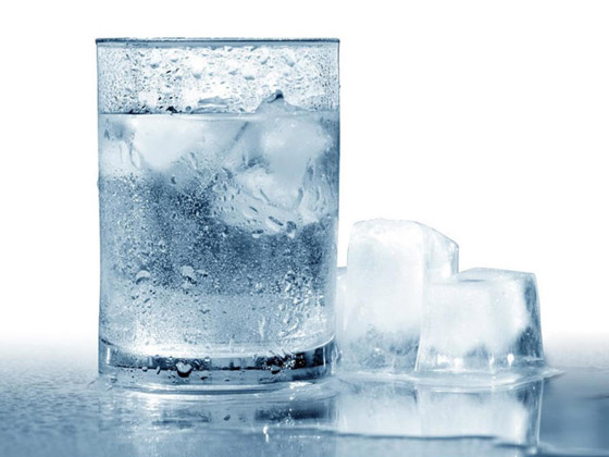 مخاطر كبرى للماء المثلج في الأيام الحارة.. تعرفوا إليها صورة رقم 2