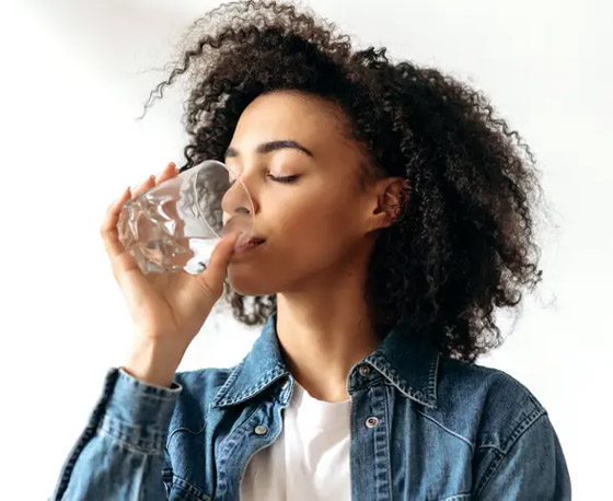 للوقاية من الشيخوخة.. إليكم 4 مشروبات سحرية صورة رقم 1 للوقاية من الشيخوخة.. إليكم 4 مشروبات سحرية صورة رقم 1