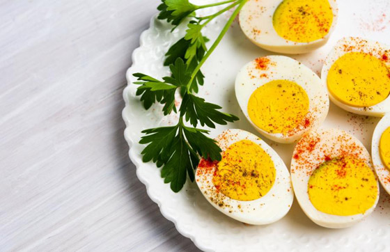 تعرف على ما يحدث للجسم عند تناول البيض يومياً صورة رقم 1