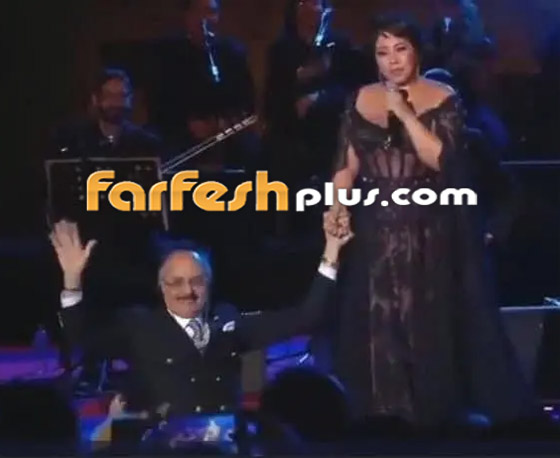 صورة رقم 7 - فيديو شيرين عبد الوهاب تُقبل يد طبيبها النفسي على المسرح: رجعني للحياة! صورة رقم 7 - فيديو شيرين عبد الوهاب تُقبل يد طبيبها النفسي على المسرح: رجعني للحياة!
