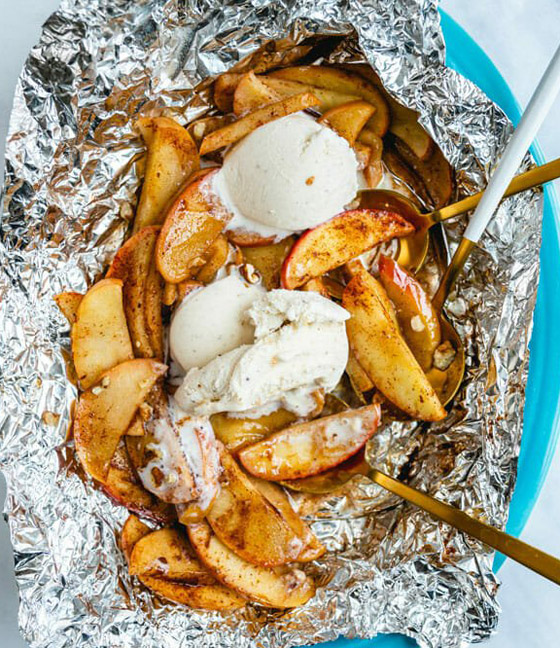 إليكم طريقة تحضير حلى التفاح المشوي للرجيم.. خفيف ولذيذ صورة رقم 6 إليكم طريقة تحضير حلى التفاح المشوي للرجيم.. خفيف ولذيذ صورة رقم 6