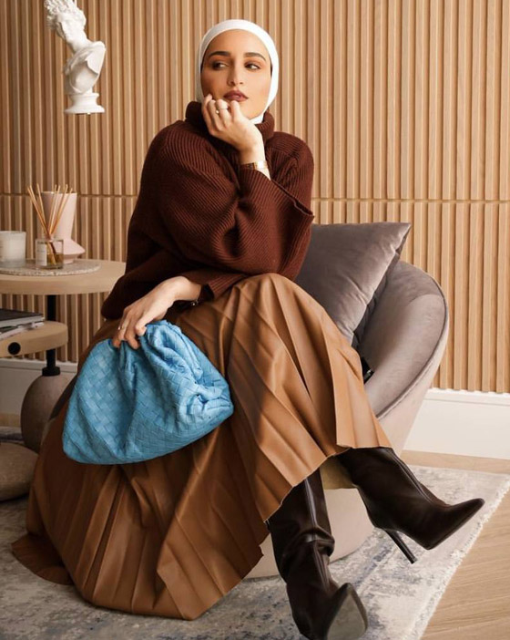 بالصور: إليكم موديلات كنزات خفيفة للمحجبات من مدونات الموضة صورة رقم 2 بالصور: إليكم موديلات كنزات خفيفة للمحجبات من مدونات الموضة صورة رقم 2