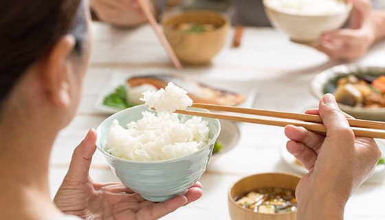 هل تظن أن تناول الأرز يومياً قرار صائب؟... ستغير رأيك صورة رقم 1 هل تظن أن تناول الأرز يومياً قرار صائب؟... ستغير رأيك صورة رقم 1