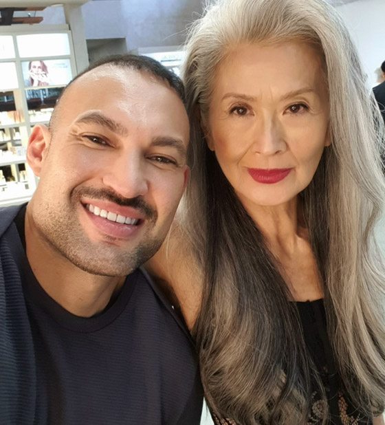 صور: عارضة أزياء بعمر 71 تكسر الصورة النمطية للجمال بعالم الموضة صورة رقم 9