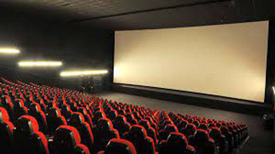 5 وجبات غريبة يتناولها الجمهور في دور السينما حول العالم صورة رقم 1