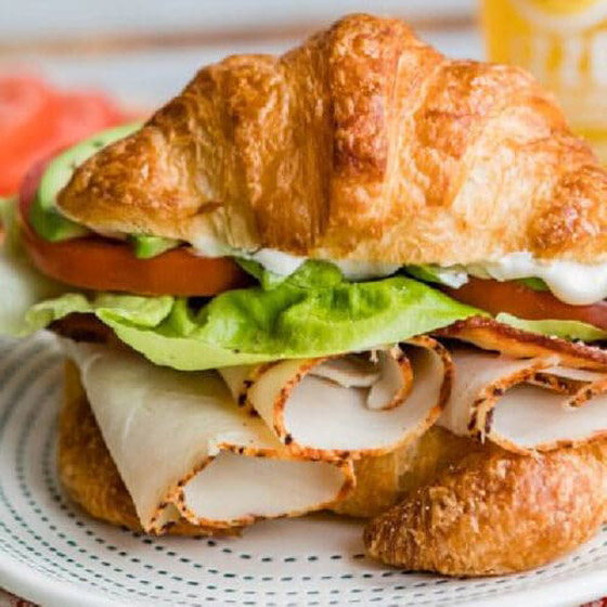 فيديو وصور: 7 أفكار مميزة لتحضير لانش بوكس صحي، مغذي ولذيذ صورة رقم 2