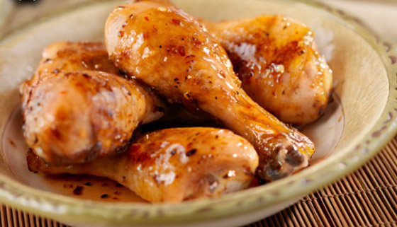 اليك طريقة تحضير أفخاذ الدجاج اللذيذة مع الثوم والعسل صورة رقم 7