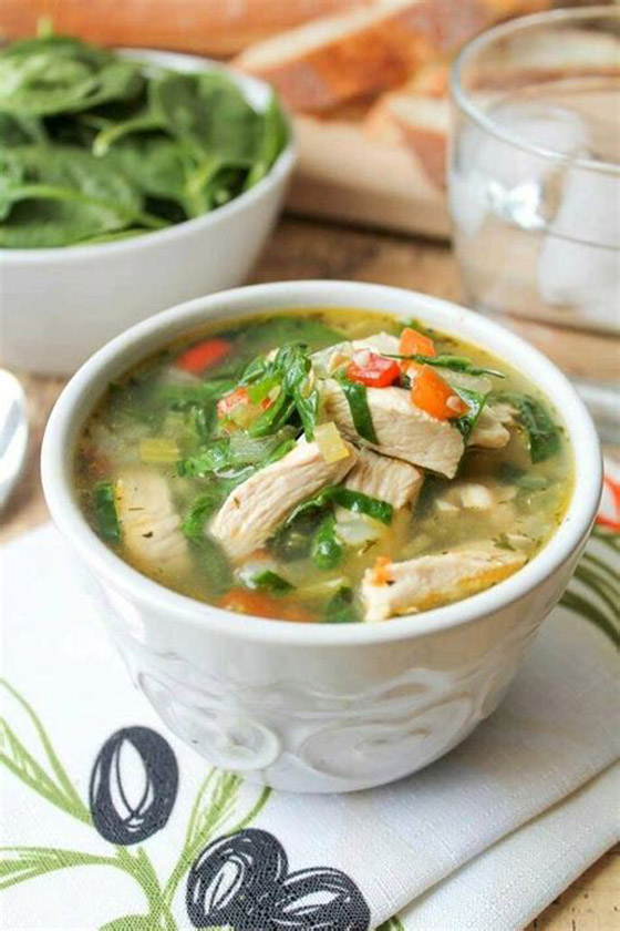 اليكم طريقة شوربة الدجاج مع الجبنة الكريمية والخضروات صورة رقم 3