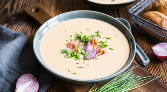 اليكم طريقة شوربة الدجاج مع الجبنة الكريمية والخضروات صورة رقم 6