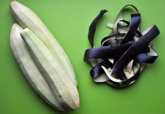 هل ترمي قشور الباذنجان؟ ستغير رأيك عند معرفة فوائدها المدهشة..! صورة رقم 1 هل ترمي قشور الباذنجان؟ ستغير رأيك عند معرفة فوائدها المدهشة..! صورة رقم 1