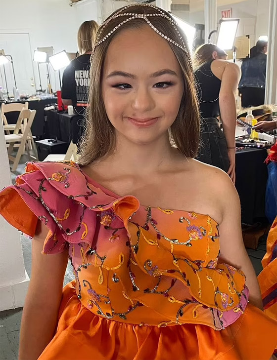 مراهقة مصابة بمتلازمة 