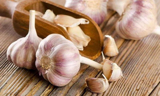 ما علاقة الثوم بالحفاظ على نظافة حمام المنزل؟ صورة رقم 3