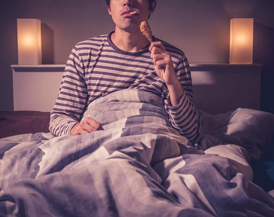 انتبه ! الأكل في وقت متأخر يؤدي إلى السكري صورة رقم 7