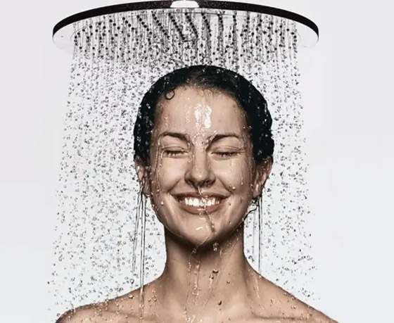 3 خطوات مهمة عند الاستحمام لتحسين الصحة العامة صورة رقم 1